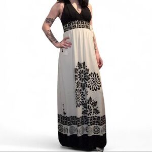 Maggy London Black and Cream Floral Maxi Dress